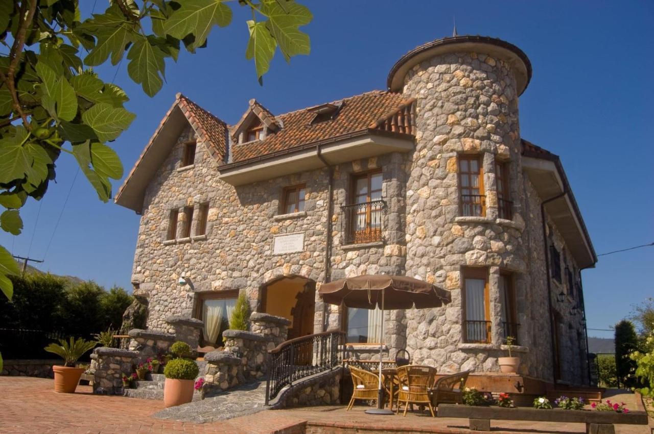 La Llosa De Samano Hotel 2*