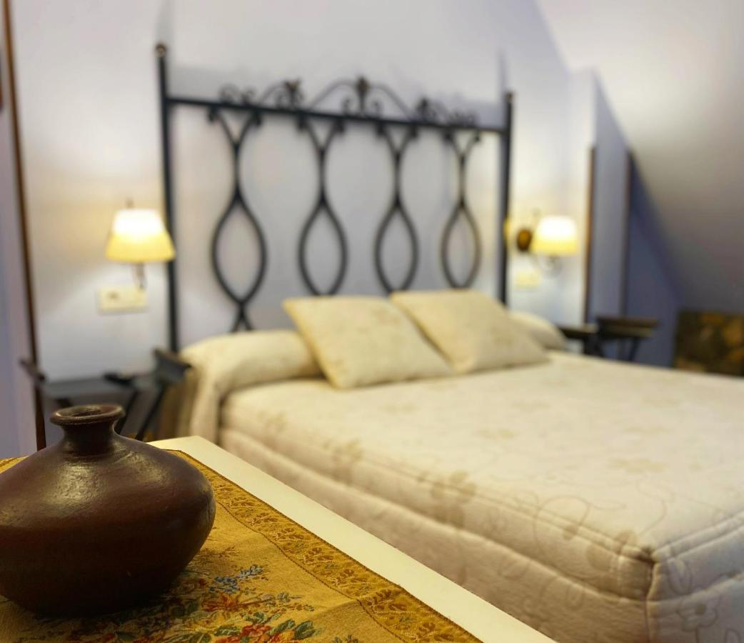 La Llosa De Samano Hotel