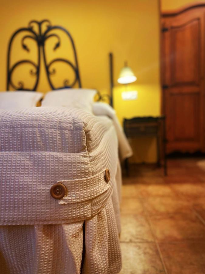 Hotel La Llosa De Samano 2*