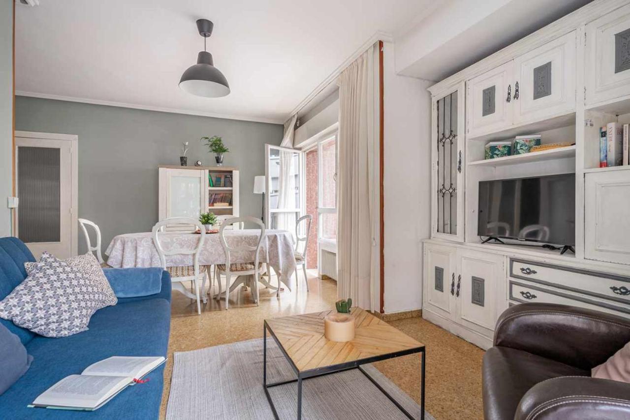 Lourmar Apartment *