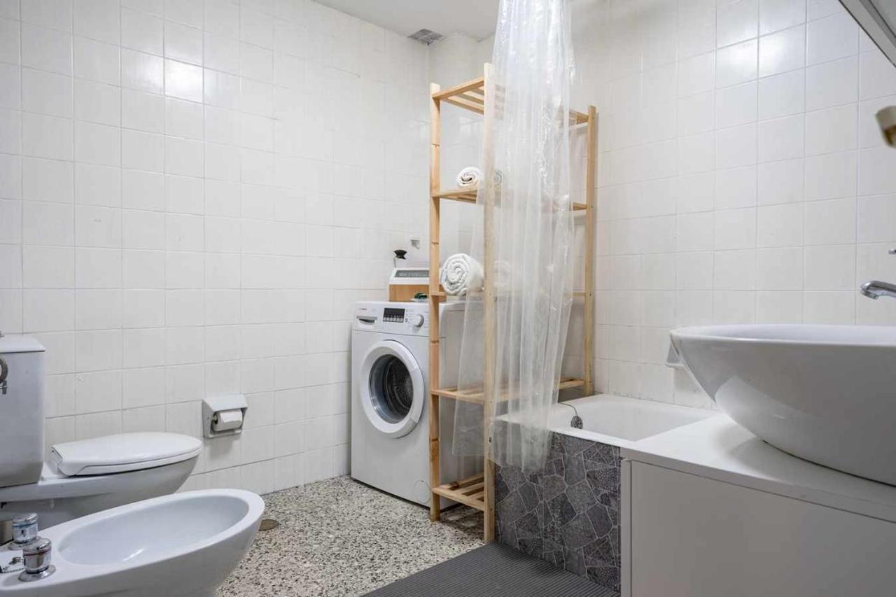 Lourmar Apartment *