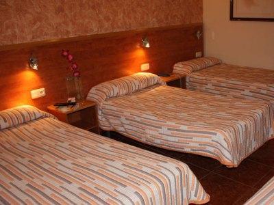 Angeles Hotel Figueras