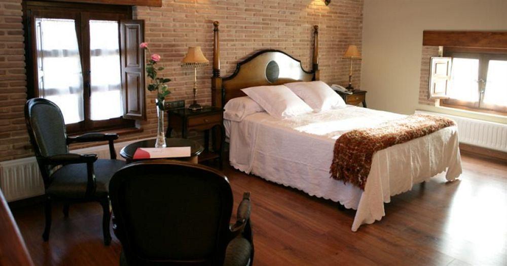 Pensión Condestables Hotel&spa