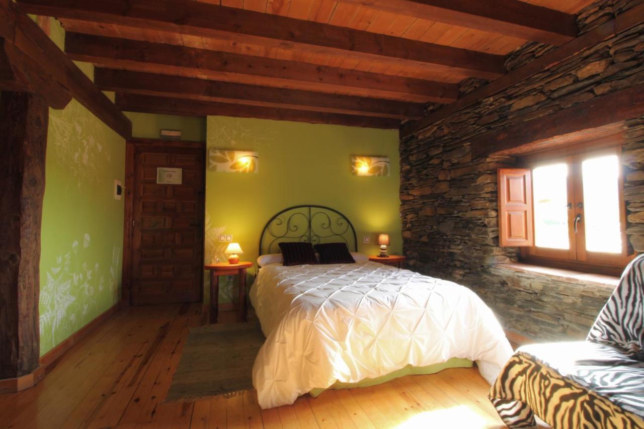 Hotel Rural La Encantada En Riaza 2*