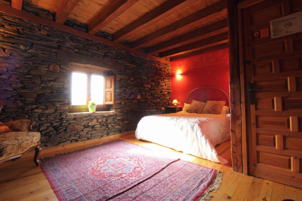 Hotel Rural La Encantada En Riaza Becerril (Segovia)