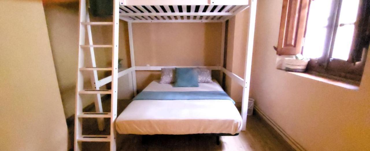 Chalet Casa Rural Can Nonell Del Sot *