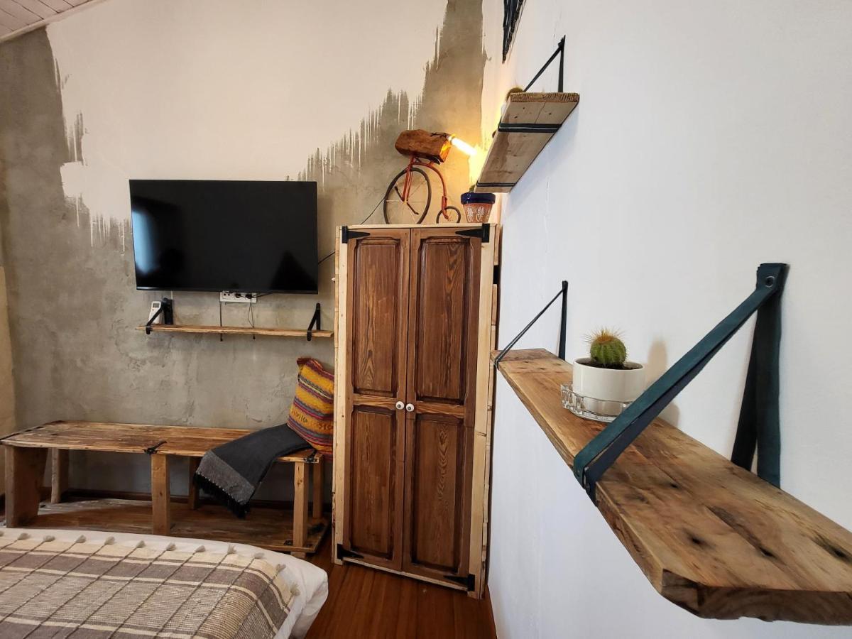 Guest house Casa De Koras *