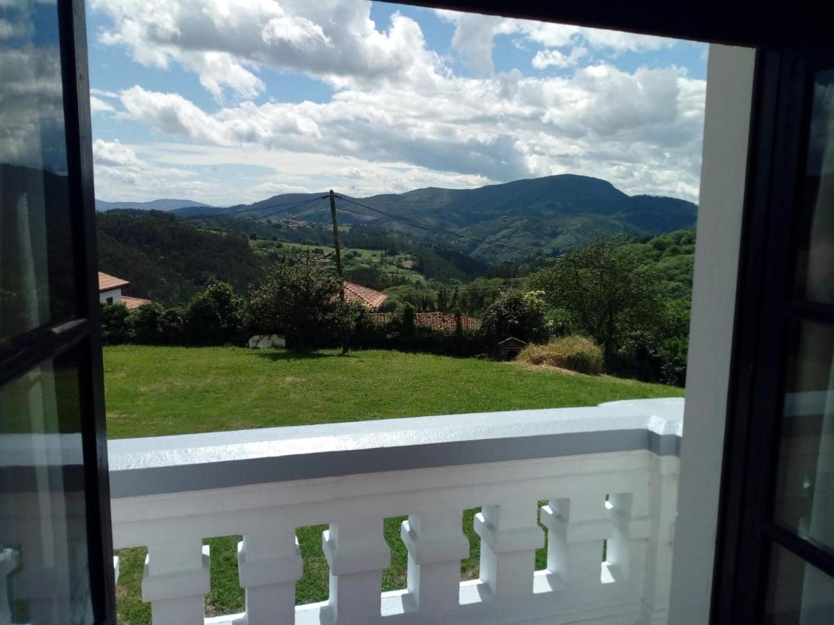Con Piscina Alicia La Perla Indiana Villa