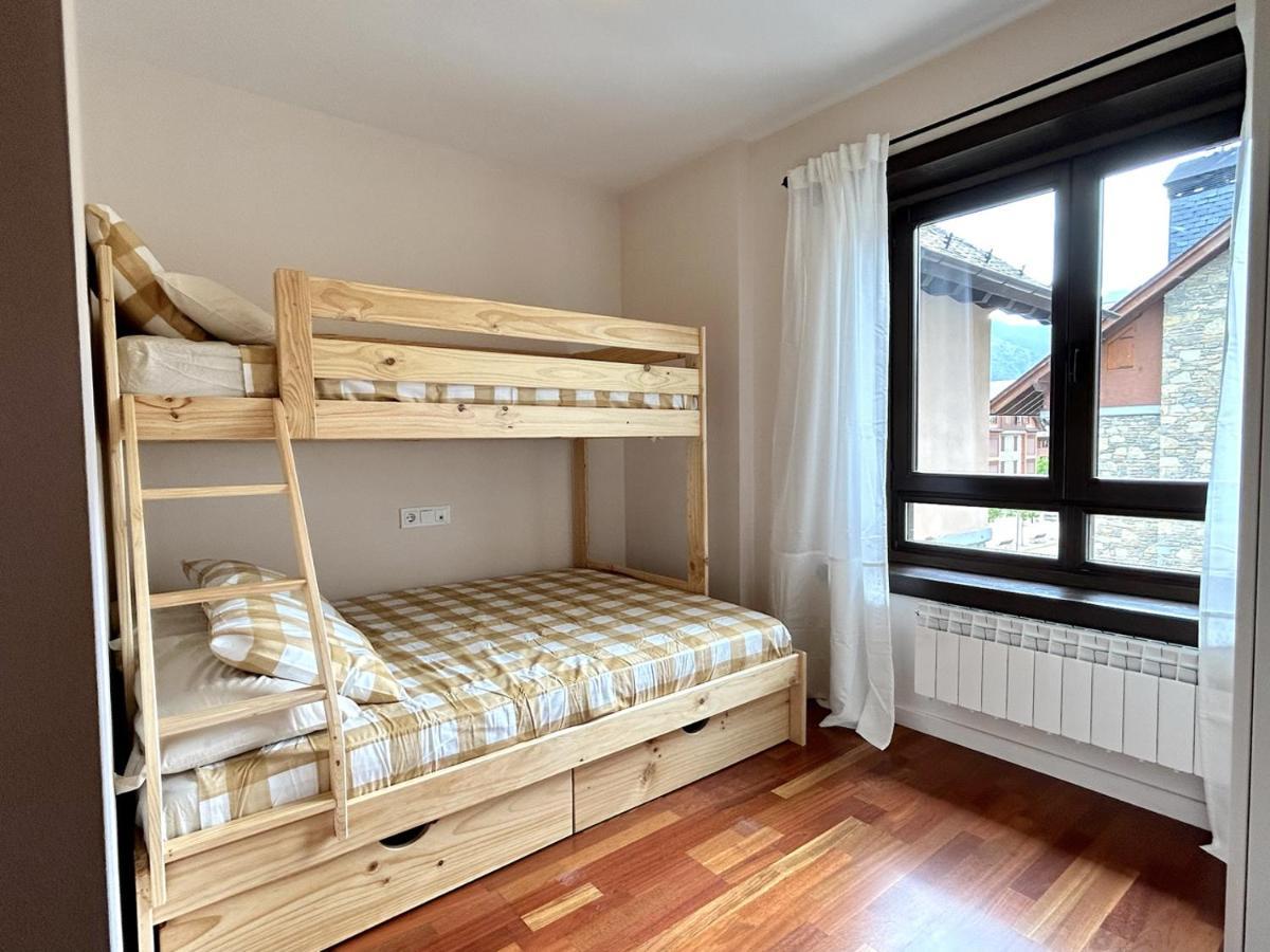 Apartamento Encantador I Centric Amb Llar De Foc By Rural D'aneu