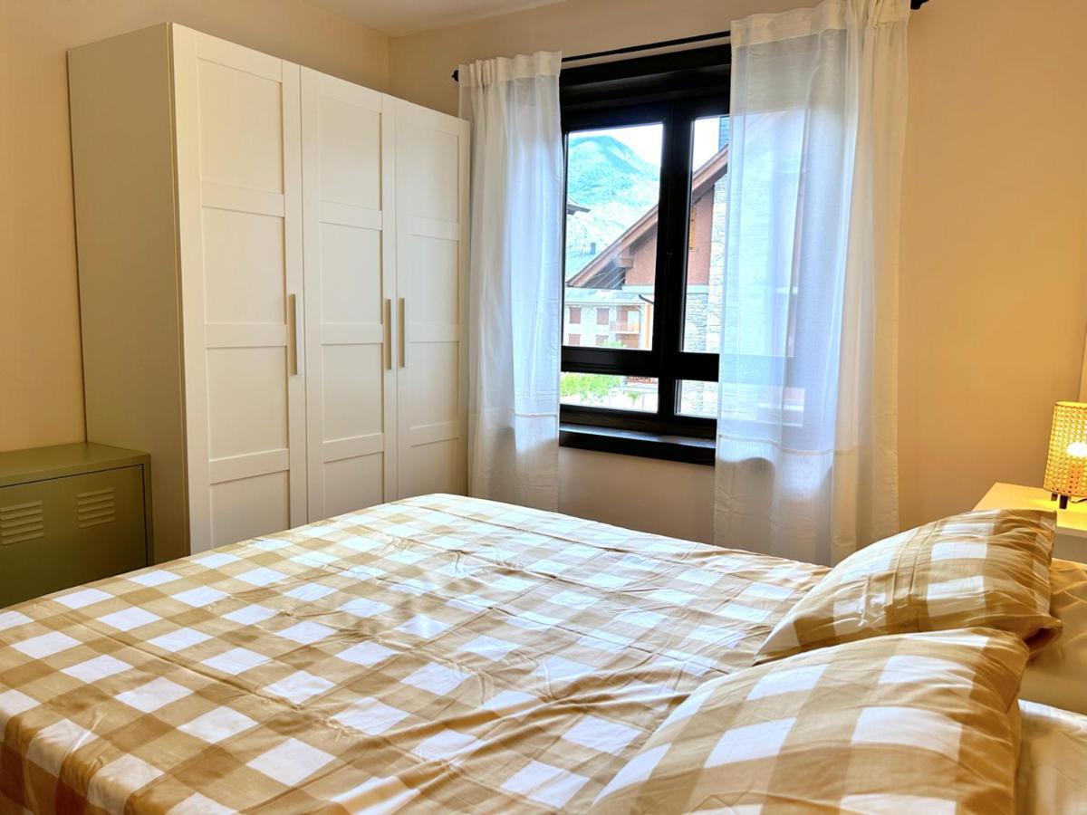Encantador I Centric Amb Llar De Foc By Rural D'aneu Apartamento *