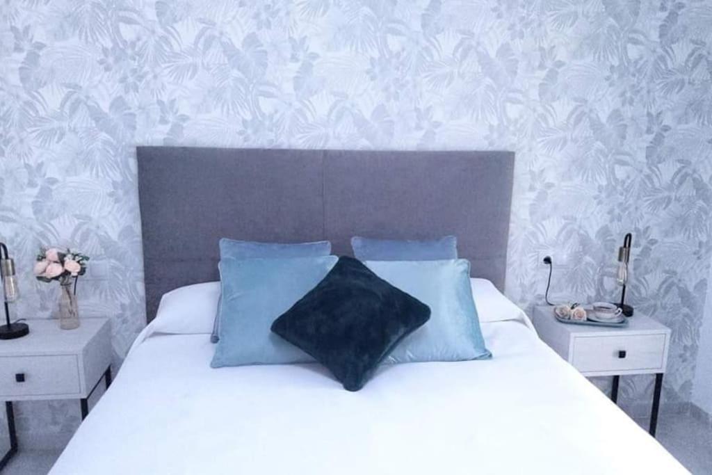 Rent4 Malaga Yolamar Apartment *