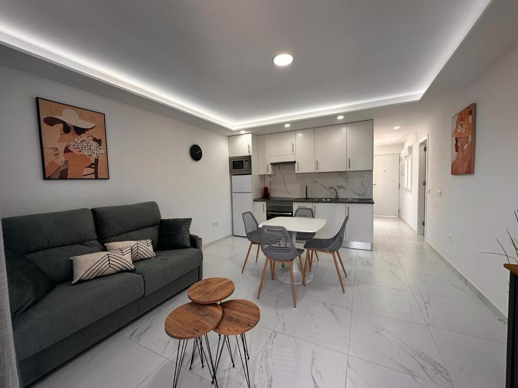 Precioso Y Nuevo De 1 En Mareverde Apartamento *