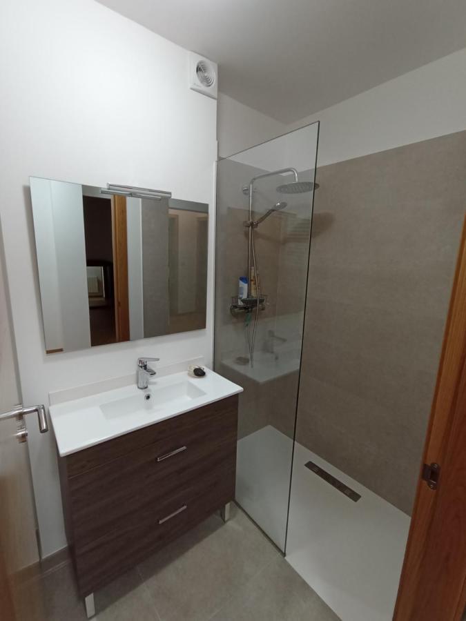 Acogedor , Cerca Del Puerto En Camino Portugues Costa Apartment