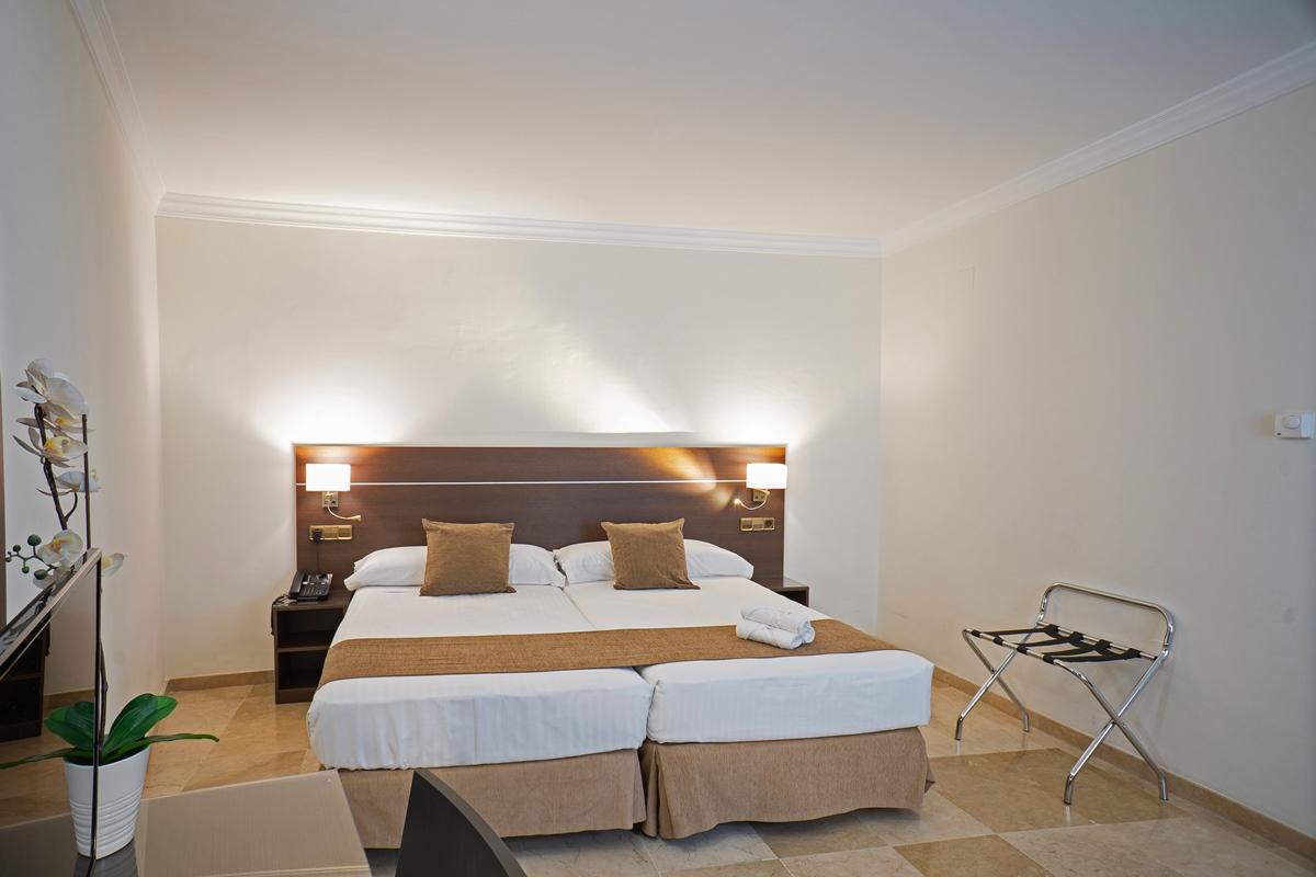 Hotel Mainake Costa Del Sol 4*