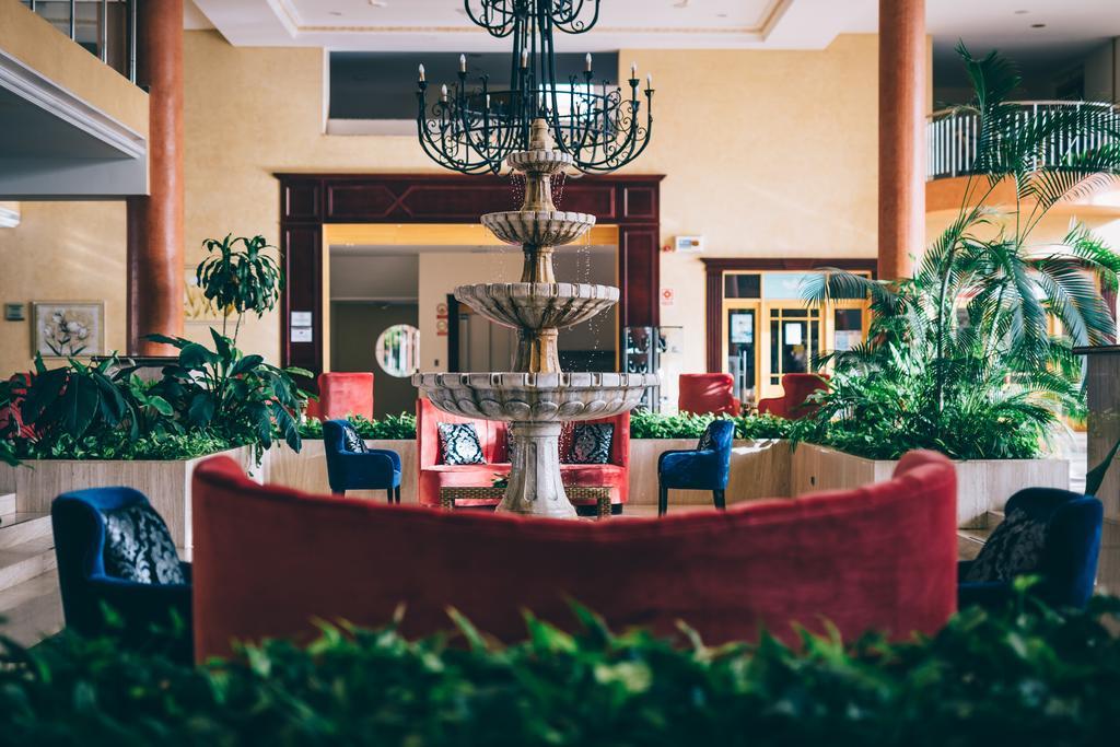 Hotel Grand Muthu Golf Plaza &