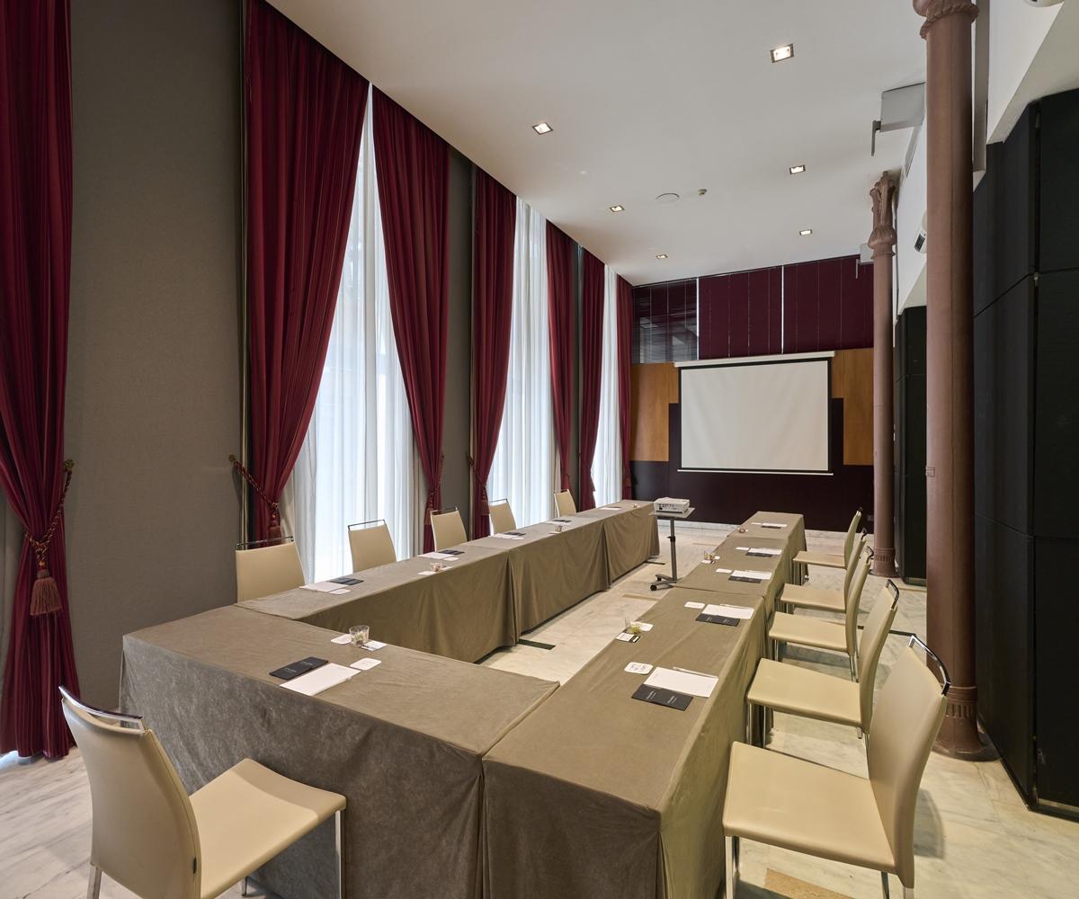 Catalonia El Pilar Hotel 4*