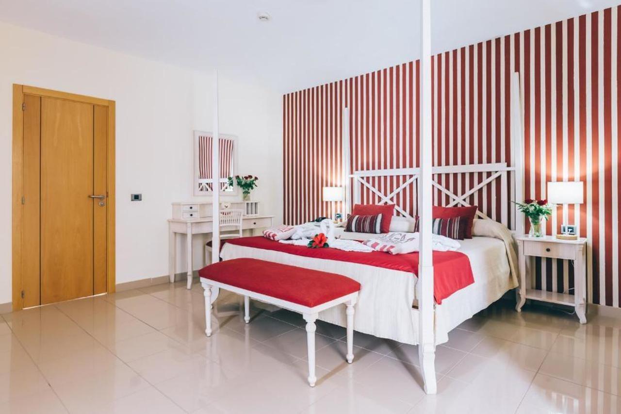 Hotel Grand Muthu Golf Plaza & 5*