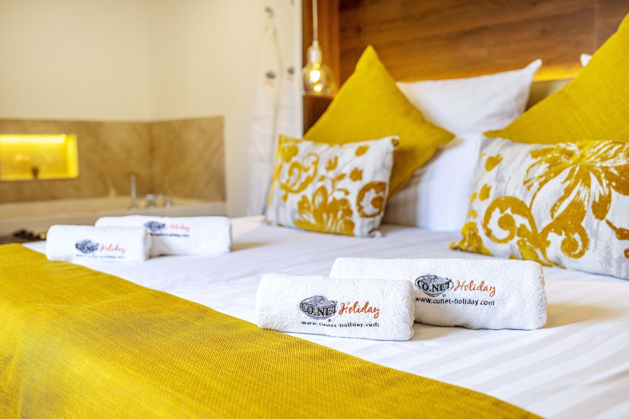 Aparthotel Paradise Residencial 4*