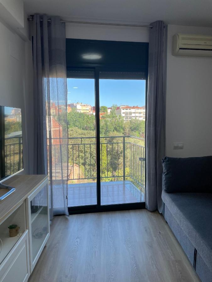 Acogedor Vallparadis Con Parking Terrassa