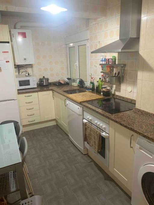 Apartamento Barato En - Junto Al Barrio Pesquero *
