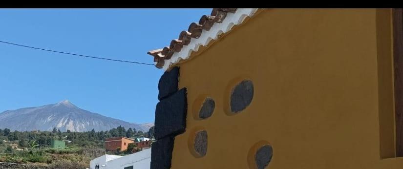 Tradicional Casa Canaria Con Piscina Y Vistas Al Teide Holiday home *