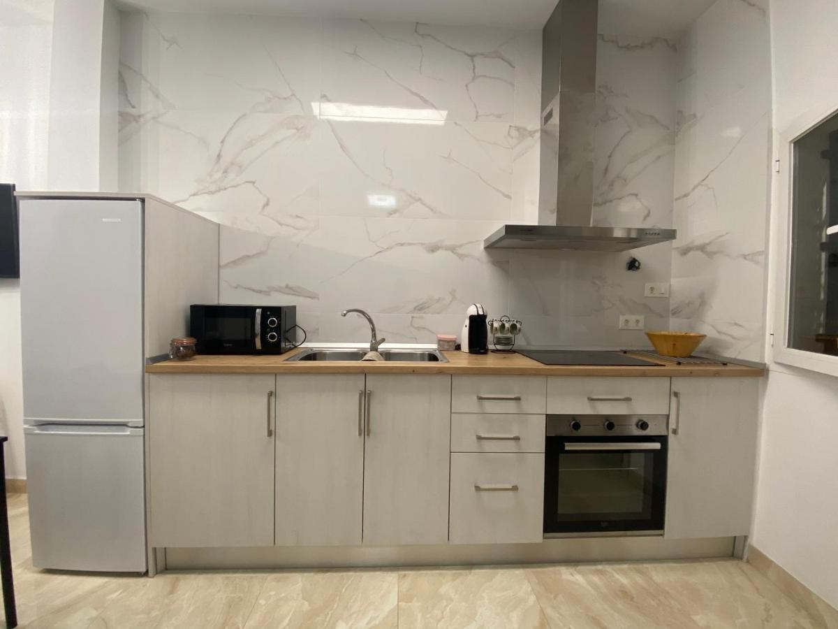Apartamento La Mamola Apartamento *