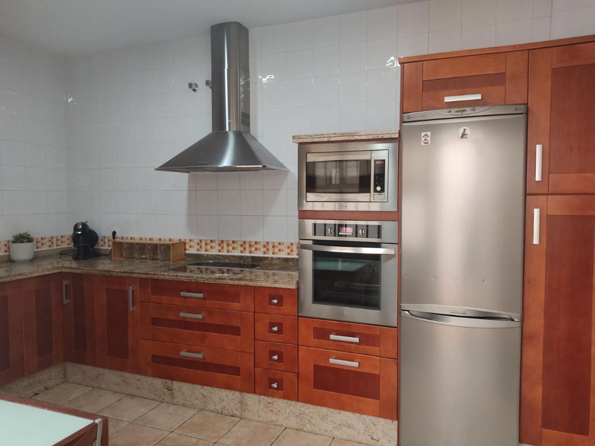 Casa Almazara Con Aparcamiento Сasa de vacaciones *