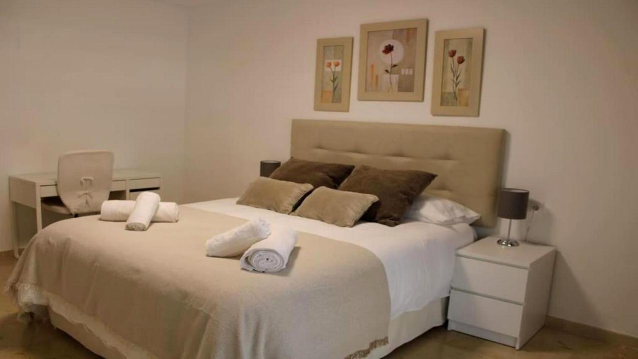En Junto A Campos De Golf Apartamento *