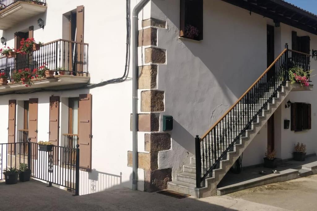 Apartamento Gartzinea, Amplia Y Preciosa Vivienda Rural *