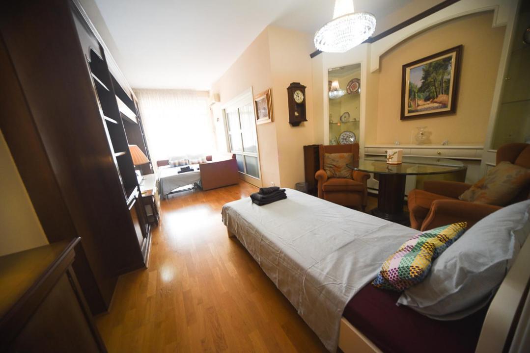 Hostel Traditional In Eixample