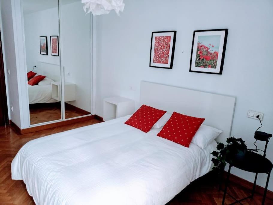 Apartment Apartamento Entre Estaciones Oviedo