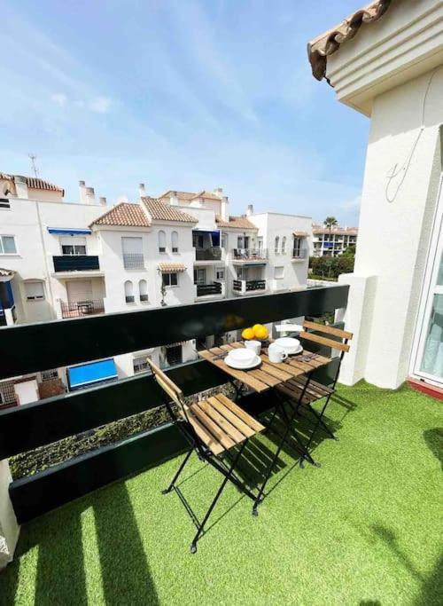 Apartamento 2br, 1bth Flat Near Puerto Banus *
