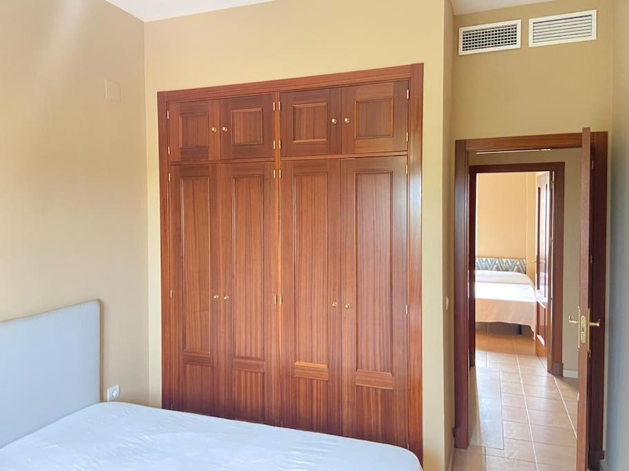 Holiday home Las - Chalet Y Piscina A 10'de Sevilla *