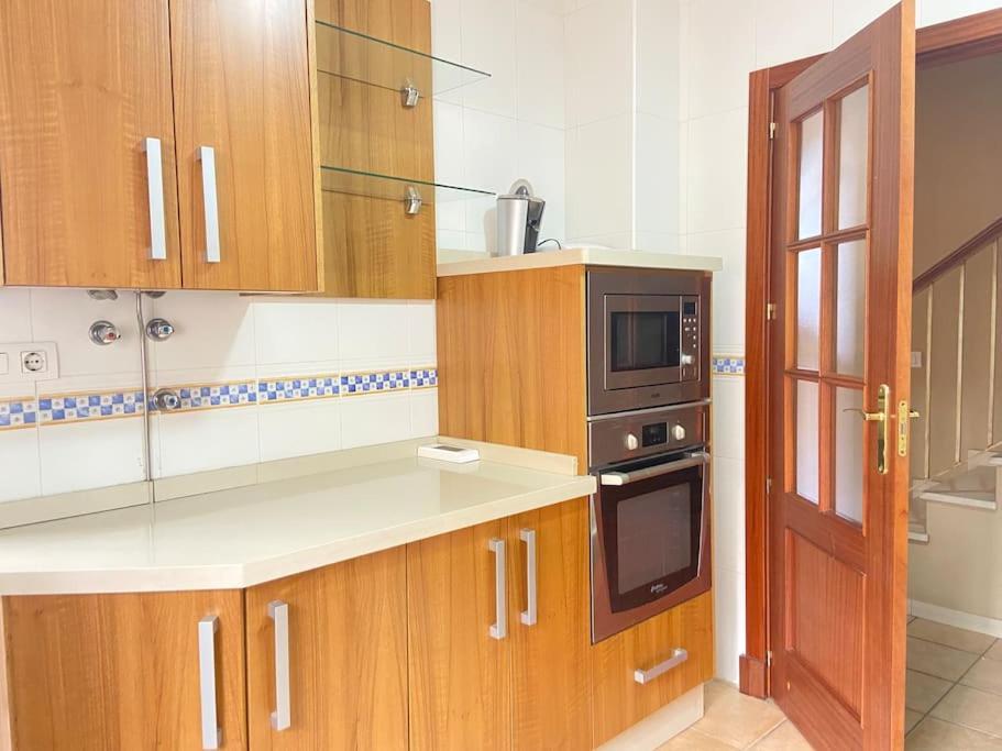 Сasa de vacaciones Las - Chalet Y Piscina A 10'de Sevilla Umbrete