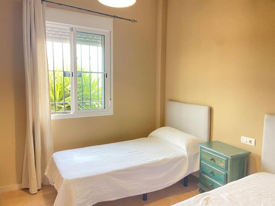 Las - Chalet Y Piscina A 10'de Sevilla Umbrete