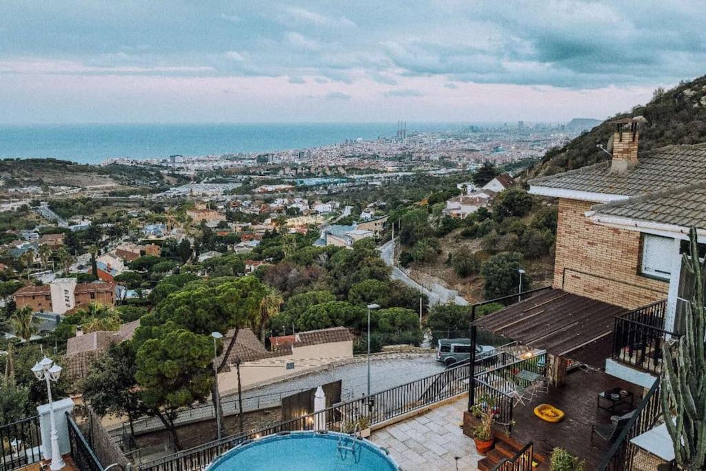 A+view Private Terrace Private Pool Family Fun * Badalona
