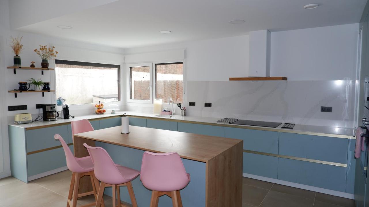 Casa Nueva A Pie De La Sierra De Guadarrama Сasa de vacaciones *