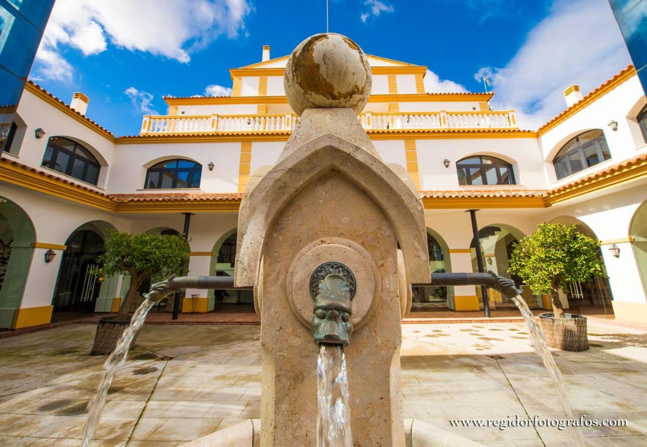Hospedium Cortijo Santa Cruz Hotel