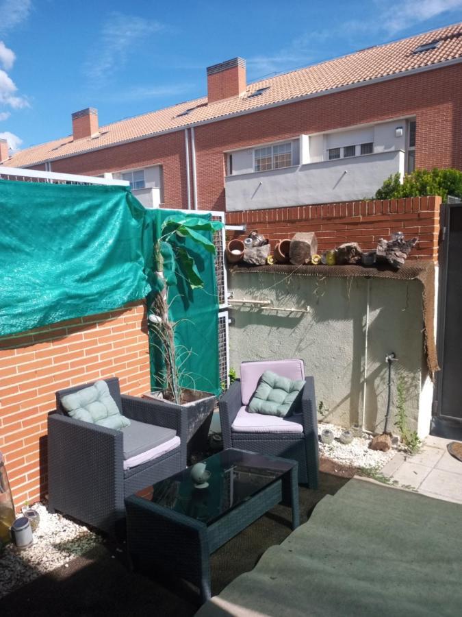 Calidas Dobles, Bano Privado Y Patio Homestay