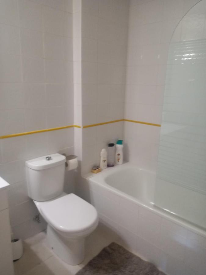 Calidas Dobles, Bano Privado Y Patio