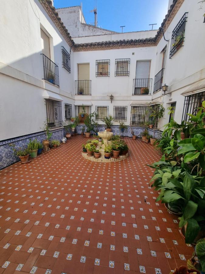 En El Patio De La Juderia * Cordoba