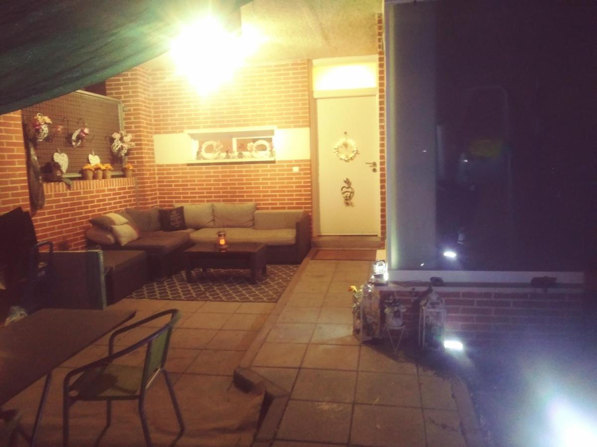 Homestay Calidas Dobles, Bano Privado Y Patio *