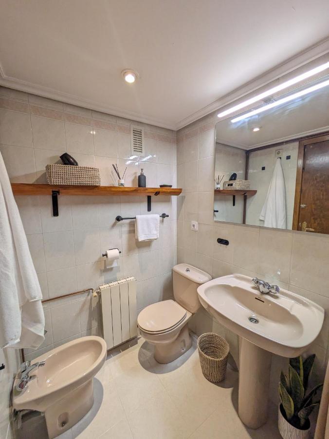 Piso Grande La Vina Apartment *