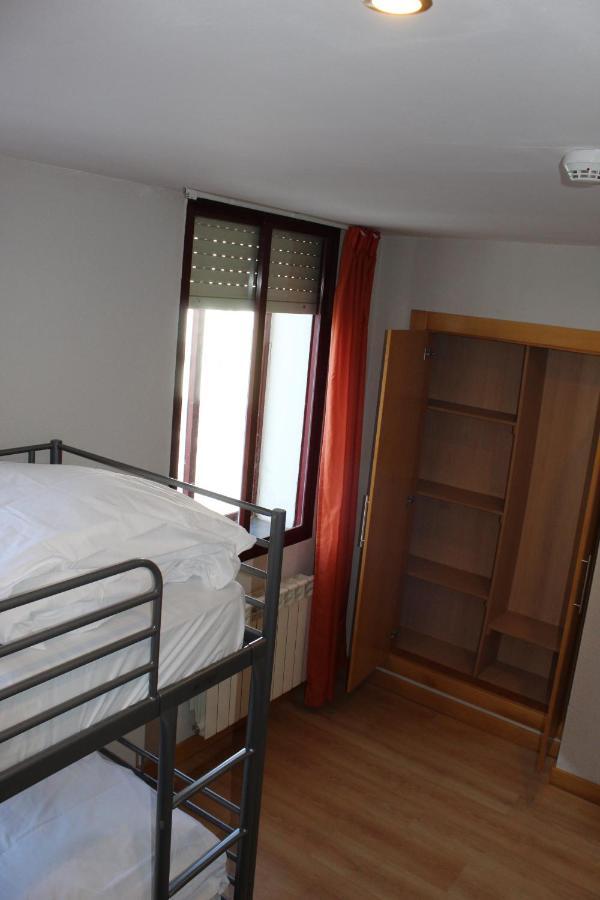 Hostal Mola!