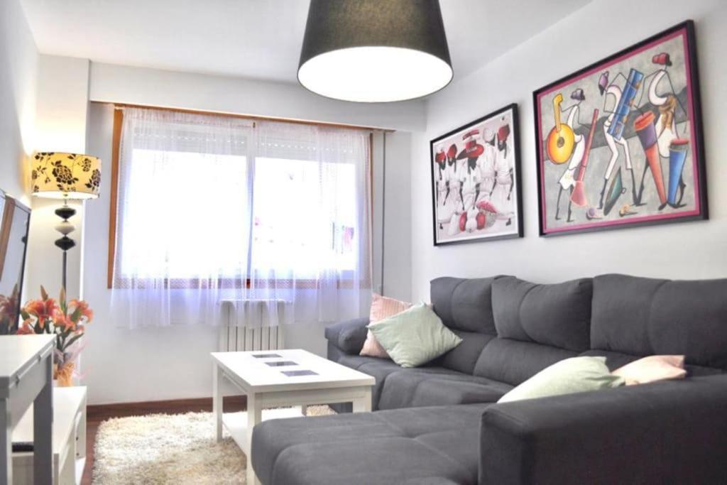Curros Enriquez Rd, Centrico, Plaza Garage Apartamento