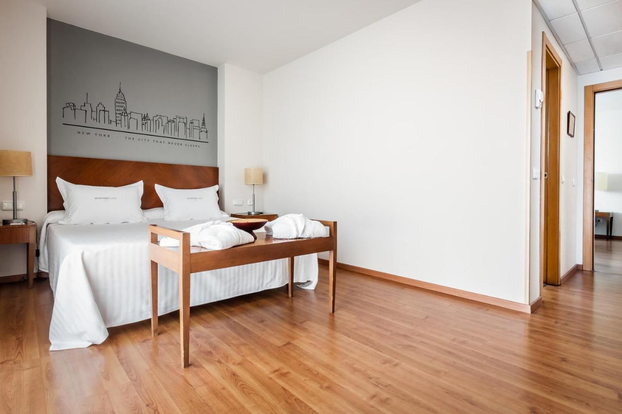 Avenida 4* Almería