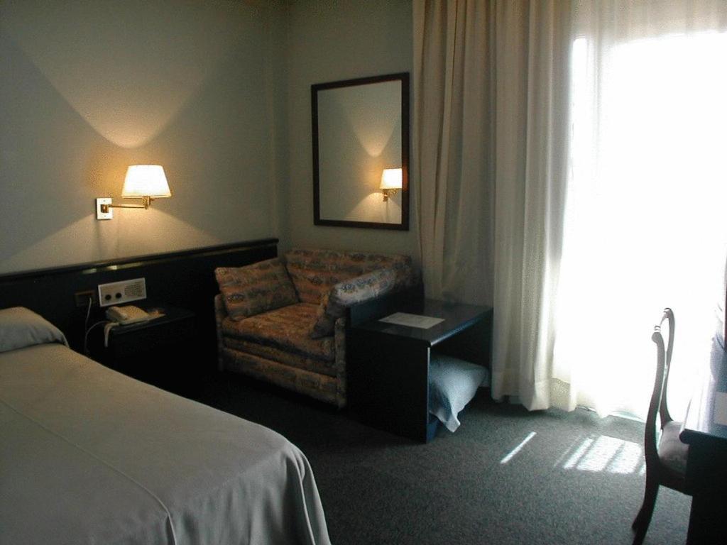 Rey Sancho Ramirez Somontano Sl Hotel 3*