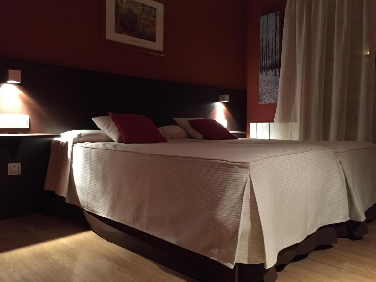 Esquirol (adults Only) 2* Llivia