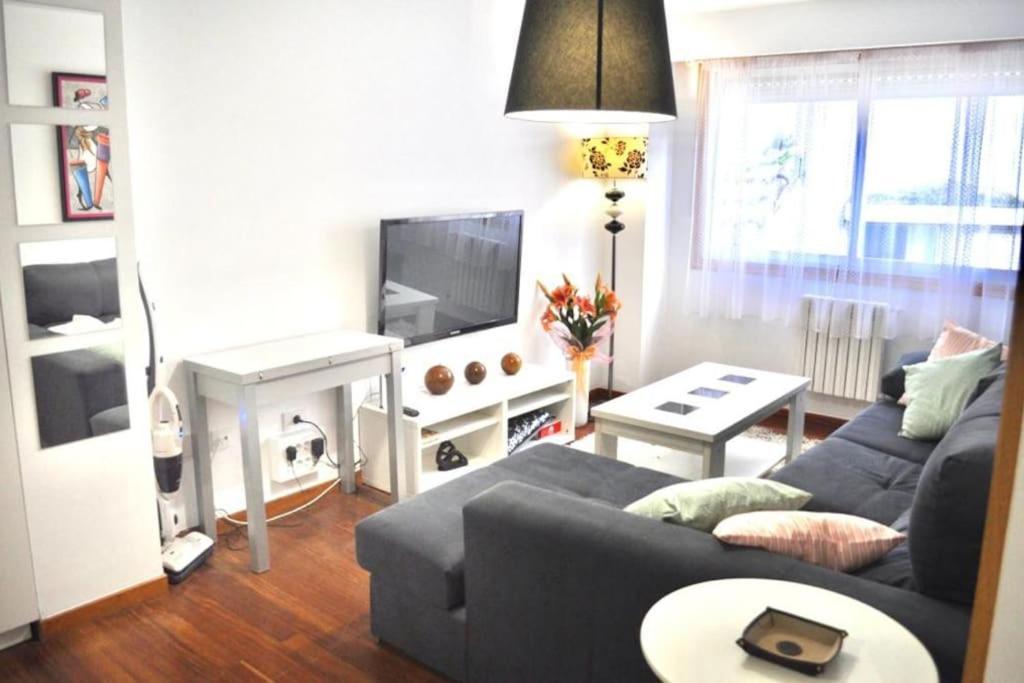 Curros Enriquez Rd, Centrico, Plaza Garage Apartamento *