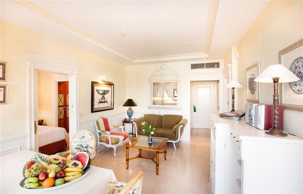 Apartamento Guadalpin Boutique
